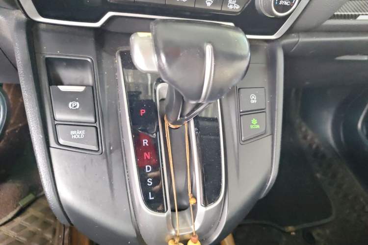 Used Honda CR-V 2019 240TURBO CVT 2WD Fashion Edition China V Gear Lever