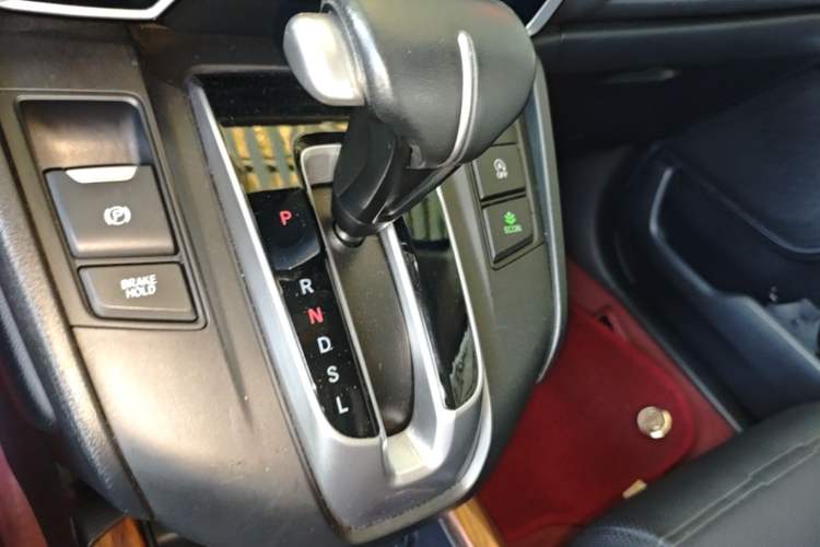 Used Honda CR-V 2019 240TURBO CVT 2WD Fashion Edition China V Gear Lever
