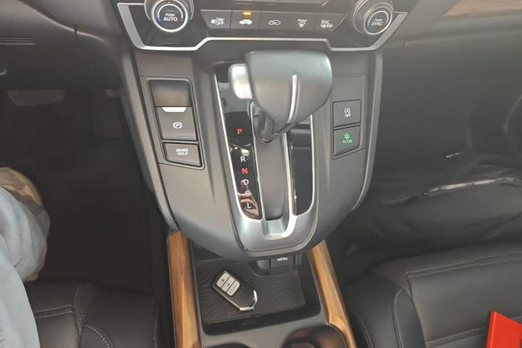 Used Honda CR-V 2019 Brilliant Edition Plus 240TURBO CVT Two-Wheel Drive Fashion Version China VI Emission Standard Gear Lever