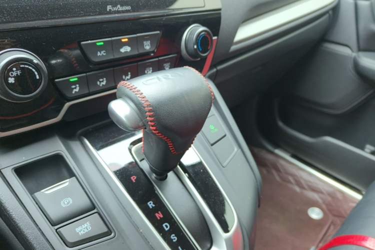 Used Honda CR-V 2019 240TURBO CVT 2WD Comfort Version China VI Emission Standard Gear Lever