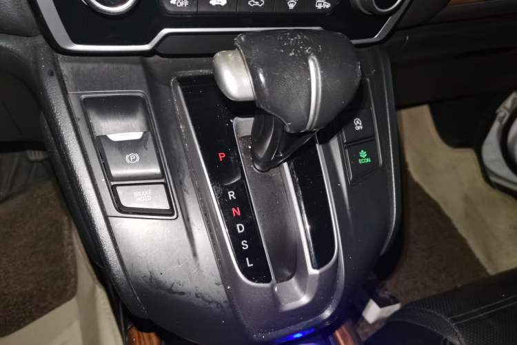 Used Honda CR-V 2019 240TURBO CVT 2WD Fashion Edition China V Gear Lever
