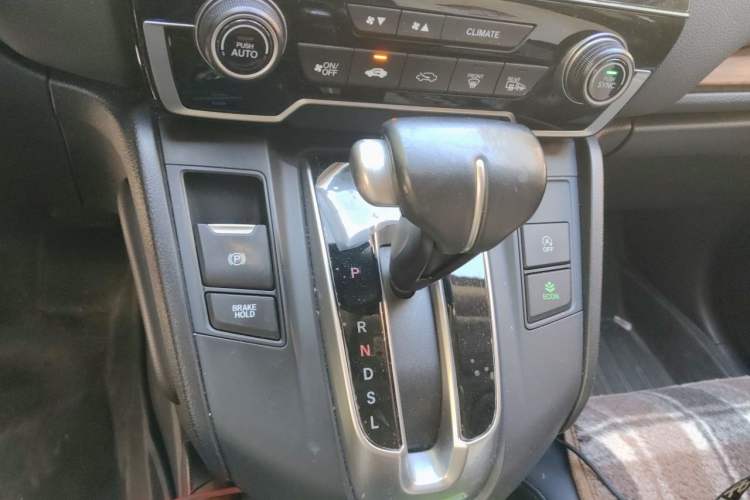 Used Honda CR-V 2019 Brilliant Edition Plus 240TURBO CVT Two-Wheel Drive Fashion Version China VI Emission Standard Gear Lever