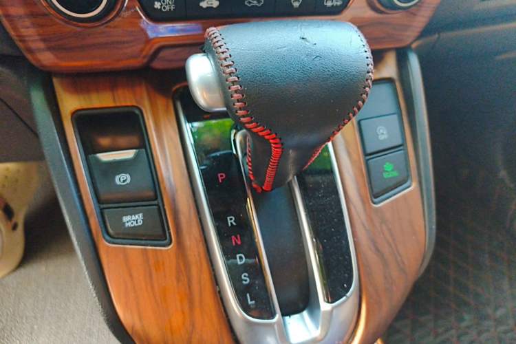 Used Honda CR-V 2019 240TURBO CVT 2WD Fashion Edition China VI Gear Lever