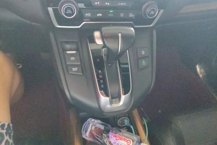 Used Honda CR-V 2019 240TURBO CVT 2WD Fashion Edition China V Gear Lever