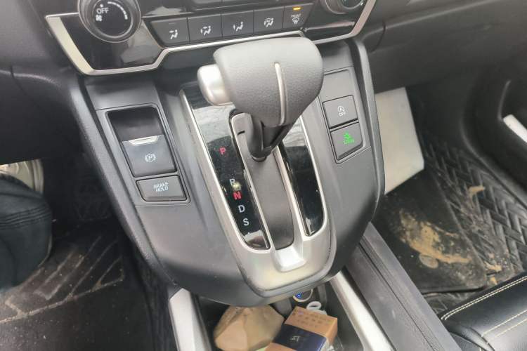 Used Honda CR-V 2019 240TURBO CVT 2WD Urban Edition China V Emission Standard Gear Lever