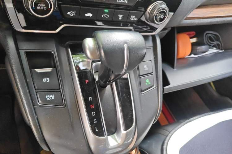 Used Honda CR-V 2019 240TURBO CVT 2WD Fashion Edition China VI Gear Lever