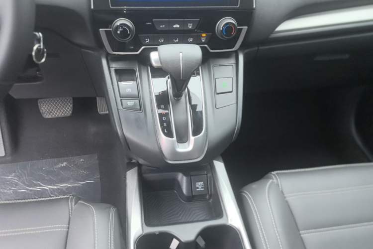 Used Honda CR-V 2019 Brilliant Edition 240TURBO CVT 2WD Comfort Version China VI Emission Standard Gear Lever