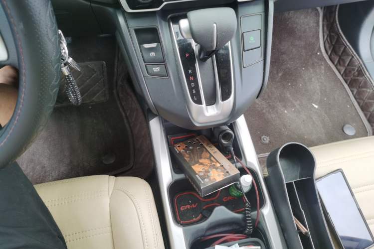 Used Honda CR-V 2019 240TURBO CVT 2WD Comfort Version China VI Emission Standard Gear Lever