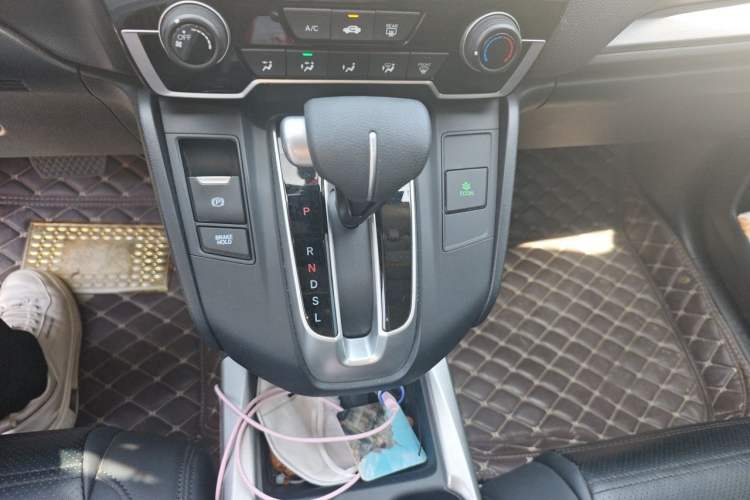 Used Honda CR-V 2019 Brilliant Edition 240TURBO CVT 2WD Comfort Version China VI Emission Standard Gear Lever