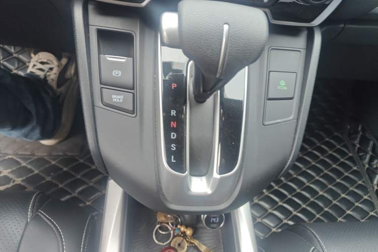 Used Honda CR-V 2019 Brilliant Edition 240TURBO CVT 2WD Comfort Version China VI Emission Standard Gear Lever