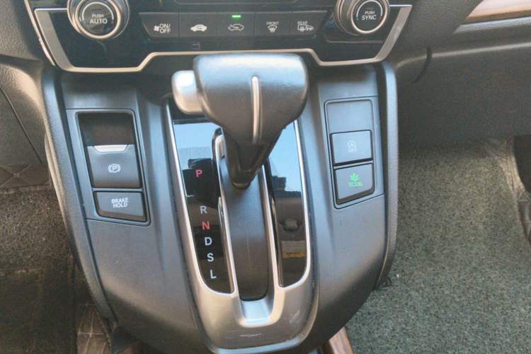 Used Honda CR-V 2019 240TURBO CVT 2WD Fashion Edition China V Gear Lever