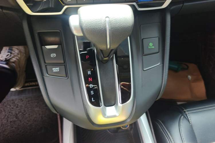 Used Honda CR-V 2019 Brilliant Edition 240TURBO CVT 2WD Comfort Version China VI Emission Standard Gear Lever