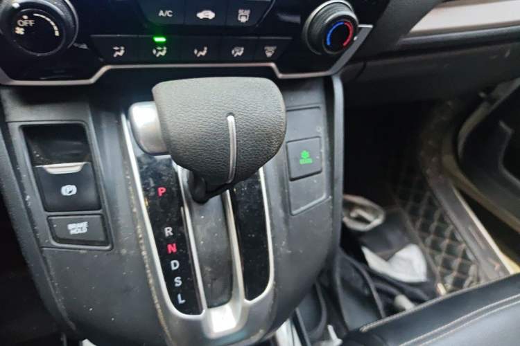 Used Honda CR-V 2019 Brilliant Edition 240TURBO CVT 2WD Comfort Version China VI Emission Standard Gear Lever