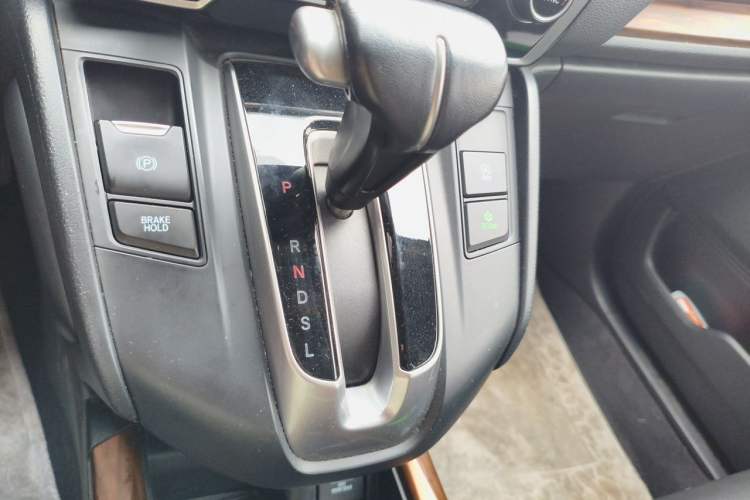 Used Honda CR-V 2019 Brilliant Edition Plus 240TURBO CVT Two-Wheel Drive Fashion Version China VI Emission Standard Gear Lever