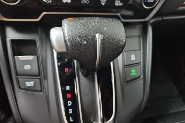 Used Honda CR-V 2019 240TURBO CVT 2WD Fashion Edition China V Gear Lever