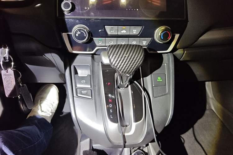 Used Honda CR-V 2019 Brilliant Edition 240TURBO CVT 2WD Comfort Version China VI Emission Standard Gear Lever