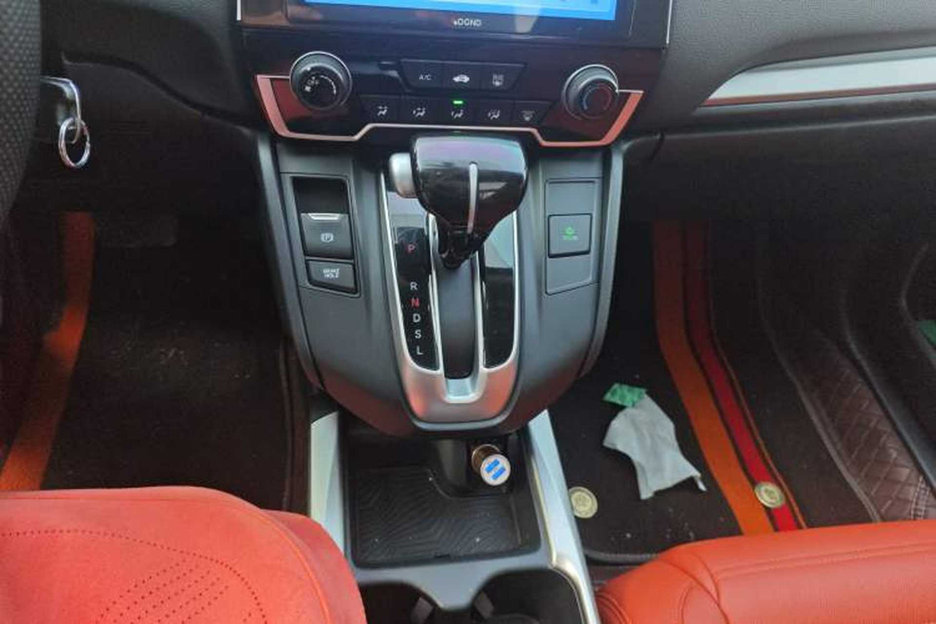 Used Honda CR-V 2019 Brilliant Edition 240TURBO CVT 2WD Comfort Version China VI Emission Standard Gear Lever