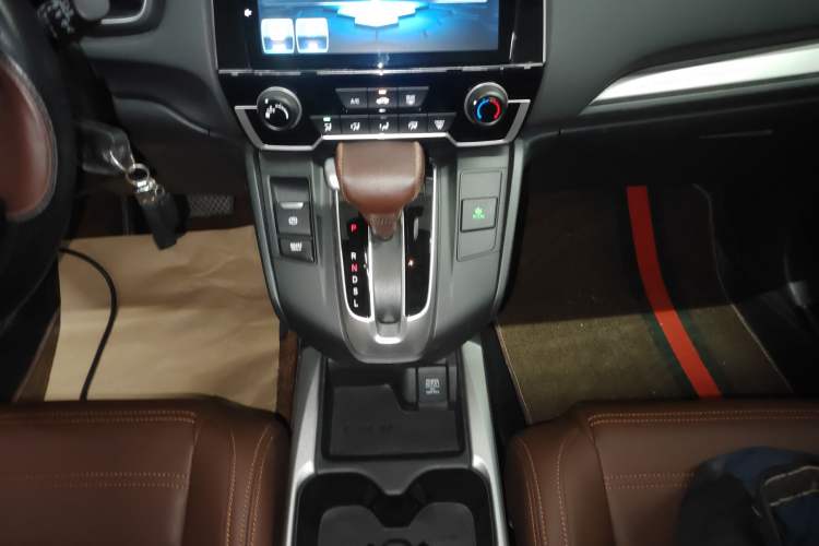 Used Honda CR-V 2019 Brilliant Edition 240TURBO CVT 2WD Comfort Version China VI Emission Standard Gear Lever