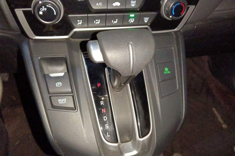 Used Honda CR-V 2019 240TURBO CVT 2WD Comfort Version China VI Emission Standard Gear Lever