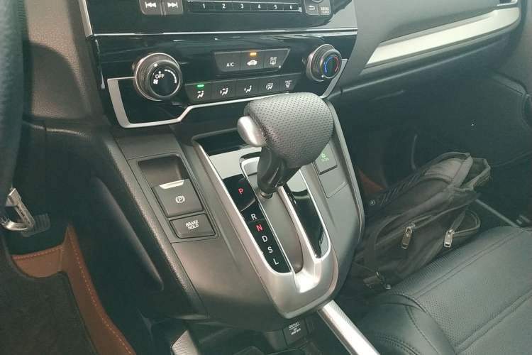 Used Honda CR-V 2019 240TURBO CVT 2WD Comfort Version China VI Emission Standard Gear Lever