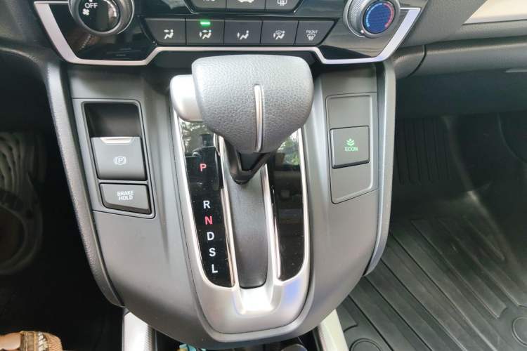 Used Honda CR-V 2019 Brilliant Edition 240TURBO CVT 2WD Comfort Version China VI Emission Standard Gear Lever