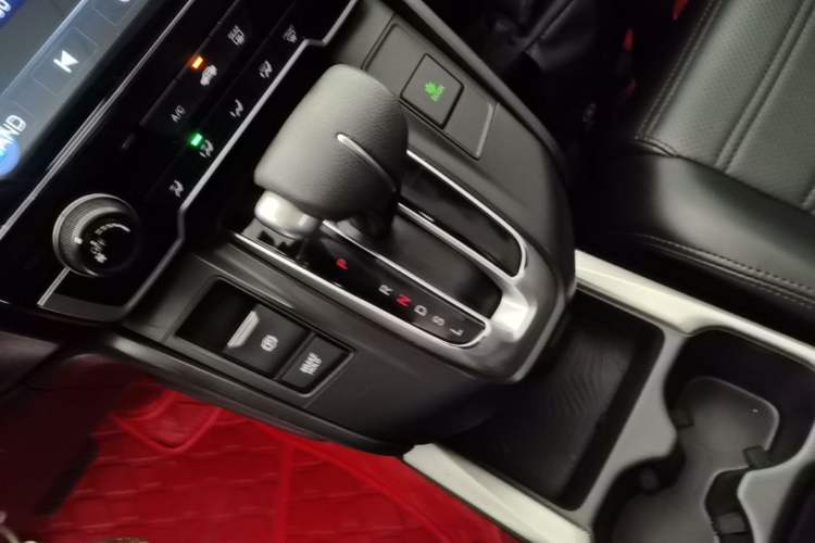 Used Honda CR-V 2019 240TURBO CVT 2WD Comfort Version China VI Emission Standard Gear Lever