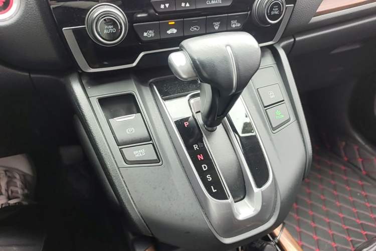 Used Honda CR-V 2019 Brilliant Edition Plus 240TURBO CVT Two-Wheel Drive Fashion Version China VI Emission Standard Gear Lever