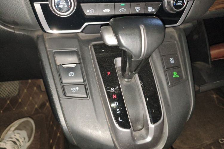 Used Honda CR-V 2019 240TURBO CVT 2WD Fashion Edition China V Gear Lever