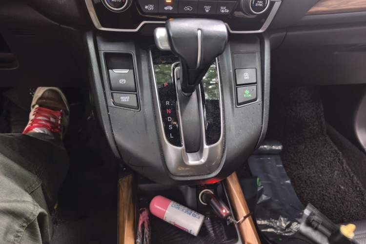 Used Honda CR-V 2019 240TURBO CVT 2WD Fashion Edition China V Gear Lever
