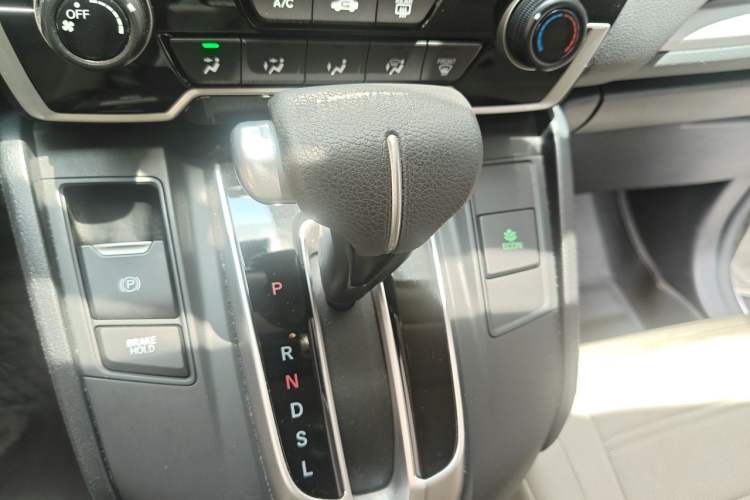 Used Honda CR-V 2019 240TURBO CVT 2WD Comfort Version China VI Emission Standard Gear Lever