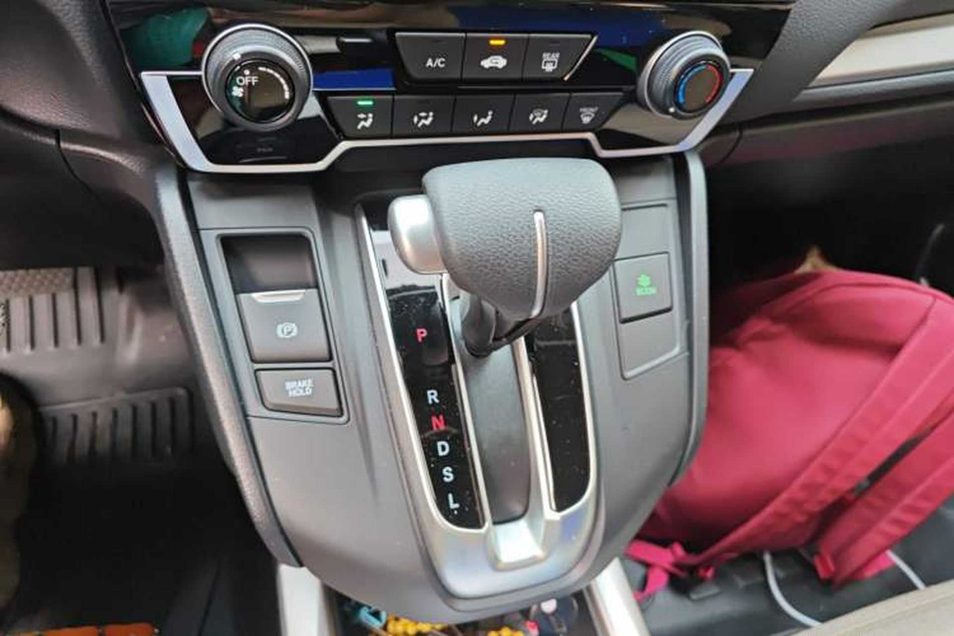 Used Honda CR-V 2019 Brilliant Edition 240TURBO CVT 2WD Comfort Version China VI Emission Standard Gear Lever