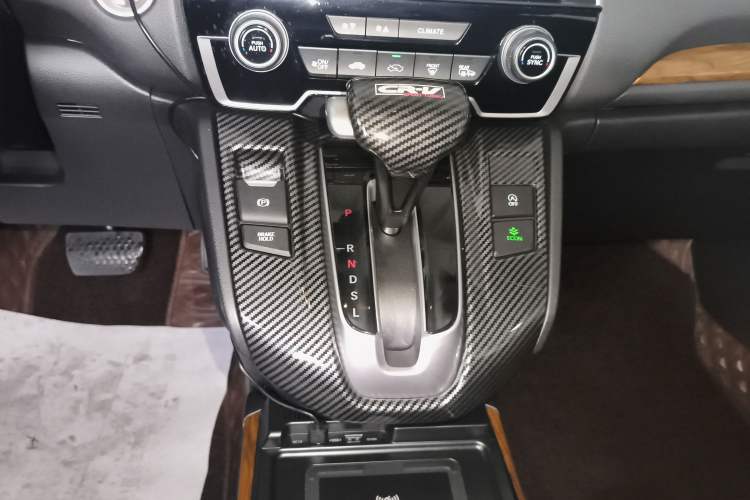 Used Honda CR-V 2019 Brilliant Edition Plus 240TURBO CVT Two-Wheel Drive Fashion Version China VI Emission Standard Gear Lever