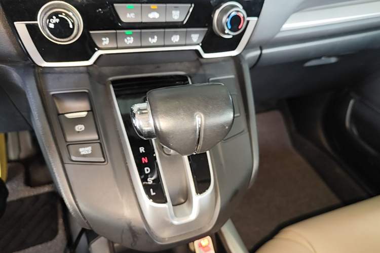 Used Honda CR-V 2019 240TURBO CVT 2WD Comfort Version China V Gear Lever