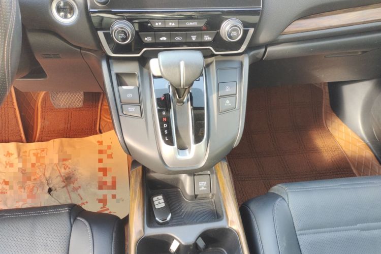 Used Honda CR-V 2019 240TURBO CVT 2WD Fashion Edition China V Gear Lever