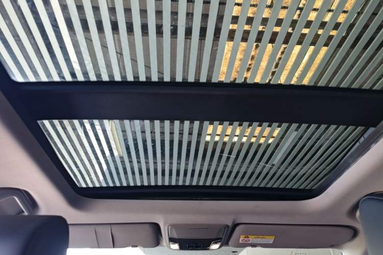 Used Honda CR-V 2019 240TURBO CVT 2WD Fashion Edition China V Headliner