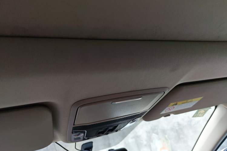Used Honda CR-V 2019 240TURBO CVT 2WD Comfort Version China V Headliner
