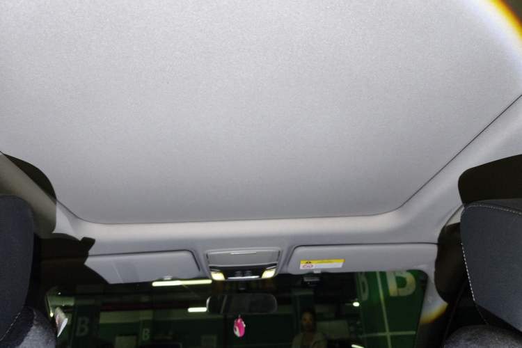 Used Honda CR-V 2019 240TURBO CVT 2WD Fashion Edition China V Headliner