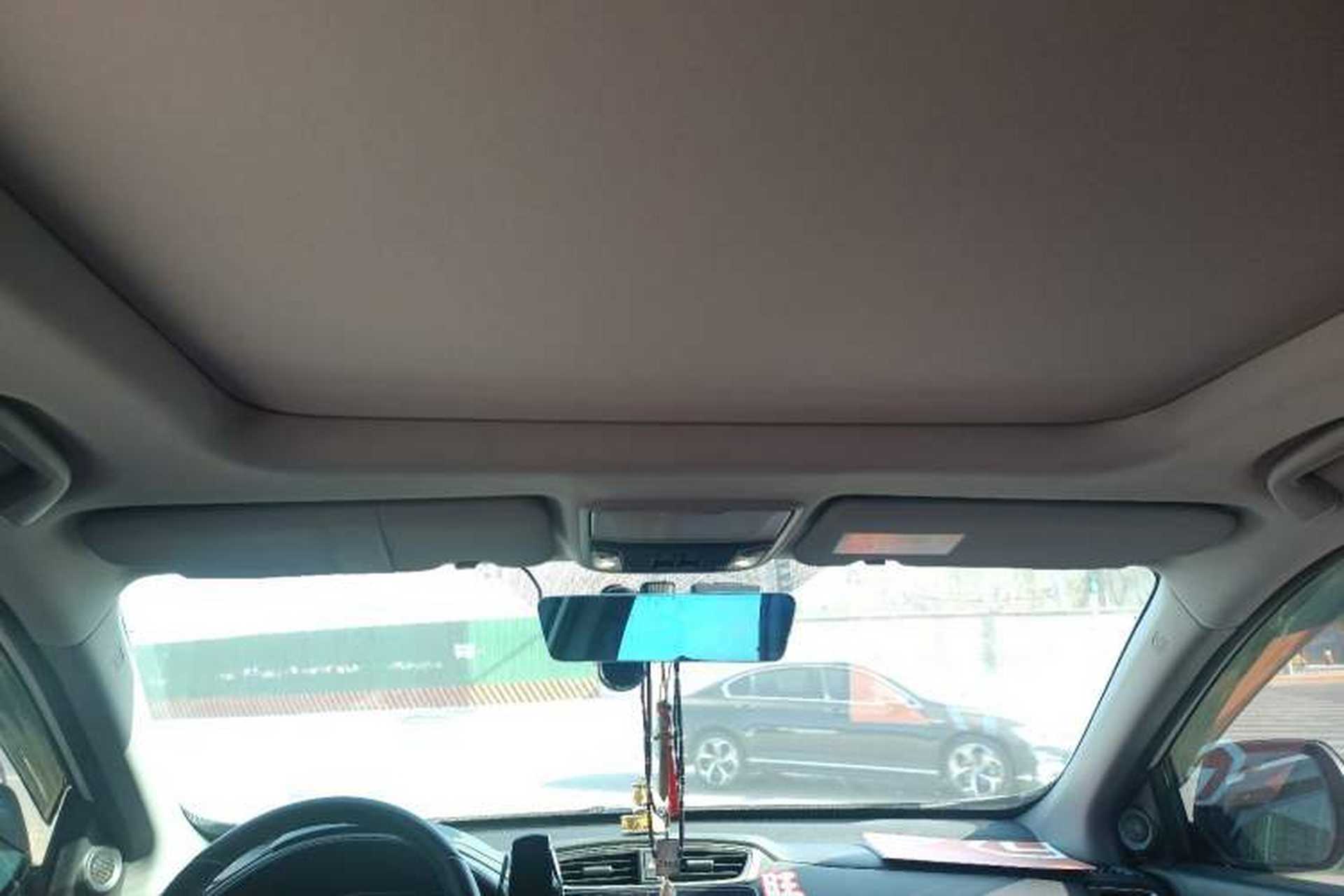 Used Honda CR-V 2019 240TURBO CVT 2WD Fashion Edition China V Headliner