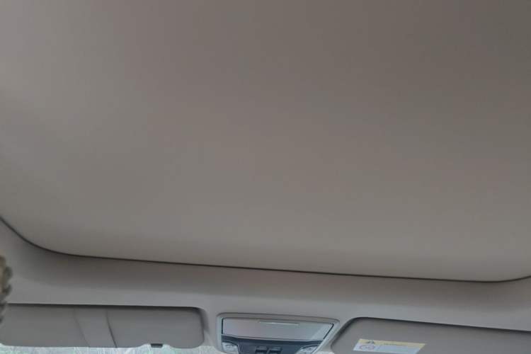 Used Honda CR-V 2019 Brilliant Edition 240TURBO CVT 2WD Comfort Version China VI Emission Standard Headliner