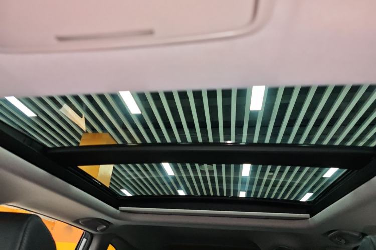 Used Honda CR-V 2019 Brilliant Edition Plus 240TURBO CVT Two-Wheel Drive Fashion Version China VI Emission Standard Headliner