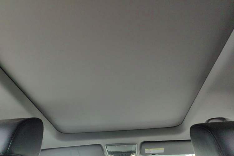 Used Honda CR-V 2019 240TURBO CVT 2WD Fashion Edition China V Headliner