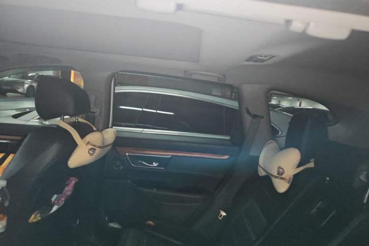 Used Honda CR-V 2019 240TURBO CVT 2WD Fashion Edition China V Headliner