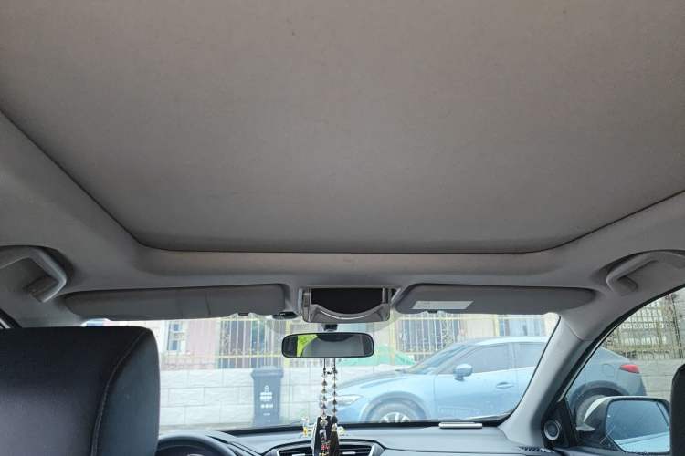 Used Honda CR-V 2019 Brilliant Edition Plus 240TURBO CVT Two-Wheel Drive Fashion Version China VI Emission Standard Headliner