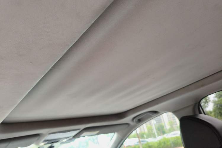 Used Honda CR-V 2019 Brilliant Edition Plus 240TURBO CVT Two-Wheel Drive Fashion Version China VI Emission Standard Headliner