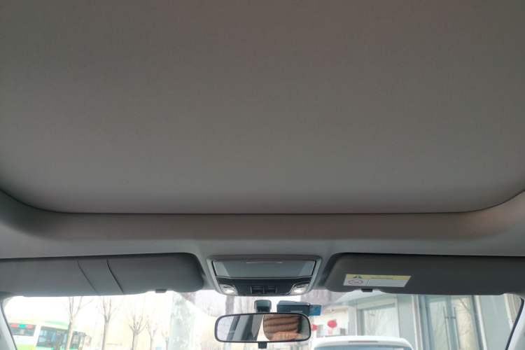Used Honda CR-V 2019 240TURBO CVT 2WD Fashion Edition China V Headliner