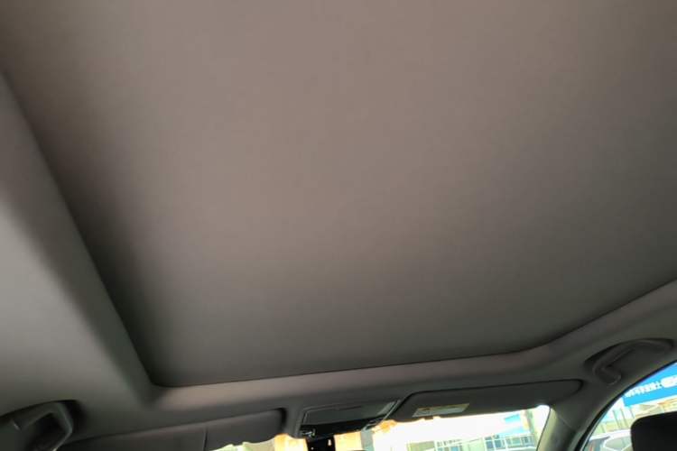 Used Honda CR-V 2019 Brilliant Edition Plus 240TURBO CVT Two-Wheel Drive Fashion Version China VI Emission Standard Headliner