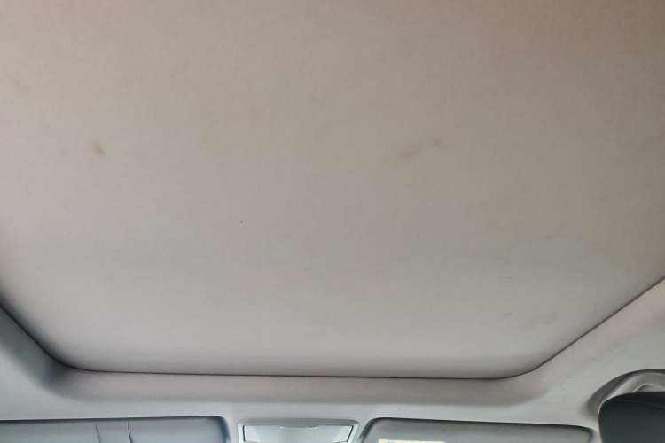 Used Honda CR-V 2019 Brilliant Edition Plus 240TURBO CVT Two-Wheel Drive Fashion Version China VI Emission Standard Headliner