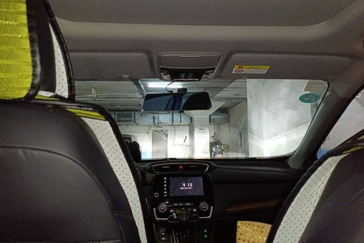 Used Honda CR-V 2019 Brilliant Edition Plus 240TURBO CVT Two-Wheel Drive Fashion Version China VI Emission Standard Headliner