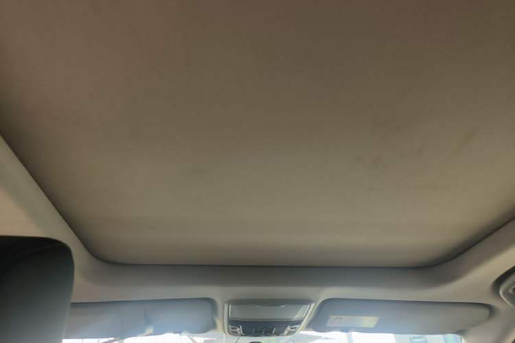 Used Honda CR-V 2019 240TURBO CVT 2WD Fashion Edition China V Headliner