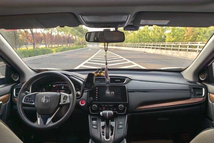 Used Honda CR-V 2019 240TURBO CVT 2WD Fashion Edition China V Interior 10
